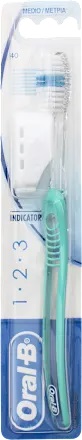 ORALB INDICATOR SPAZZOLINO MANUALE TESTINA MEDIA DIMENSIONE 40 - Doctor Vinz